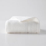 db3dffe0e657ee10bc341ea3b0e8614d4d6a270d3055f060364963b2e6d3b055