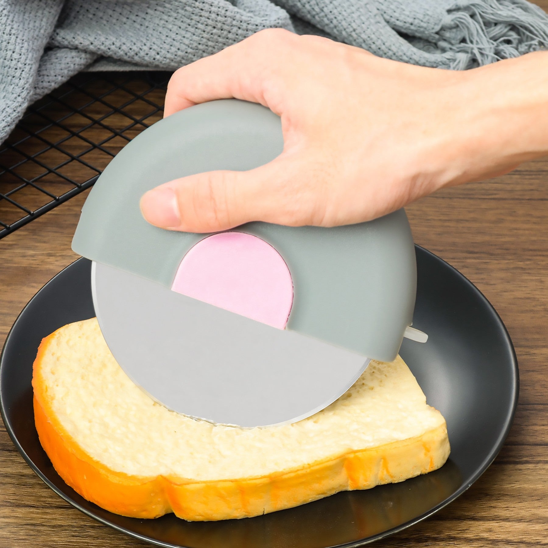 b27b91514bee4cd44bed11ac870d69bd27a80fef445fbf45bd714204fd68f421